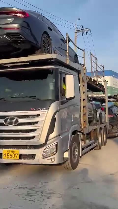 Провожаем очередной автовоз